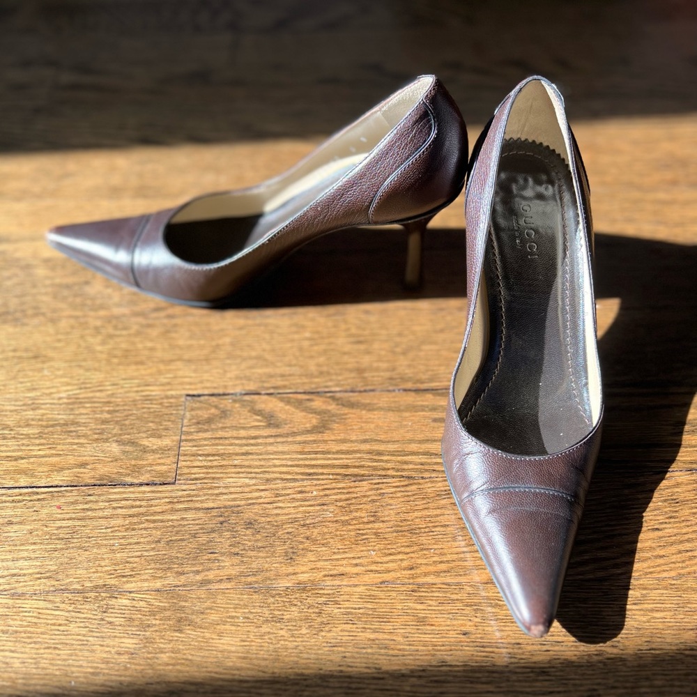 Gucci heels brown size 6